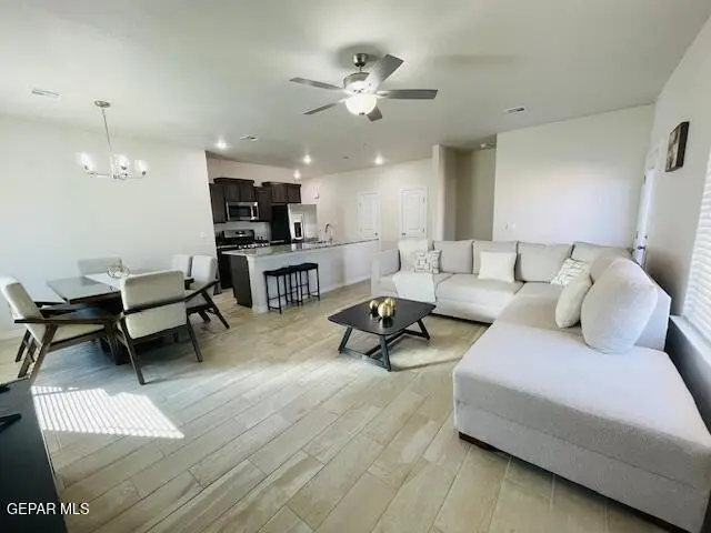 333 Plateau Drive #1, Socorro, TX 79927 - #3