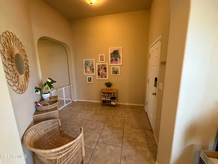 3821 Loma Cristobal, El Paso, TX 79938 - #3