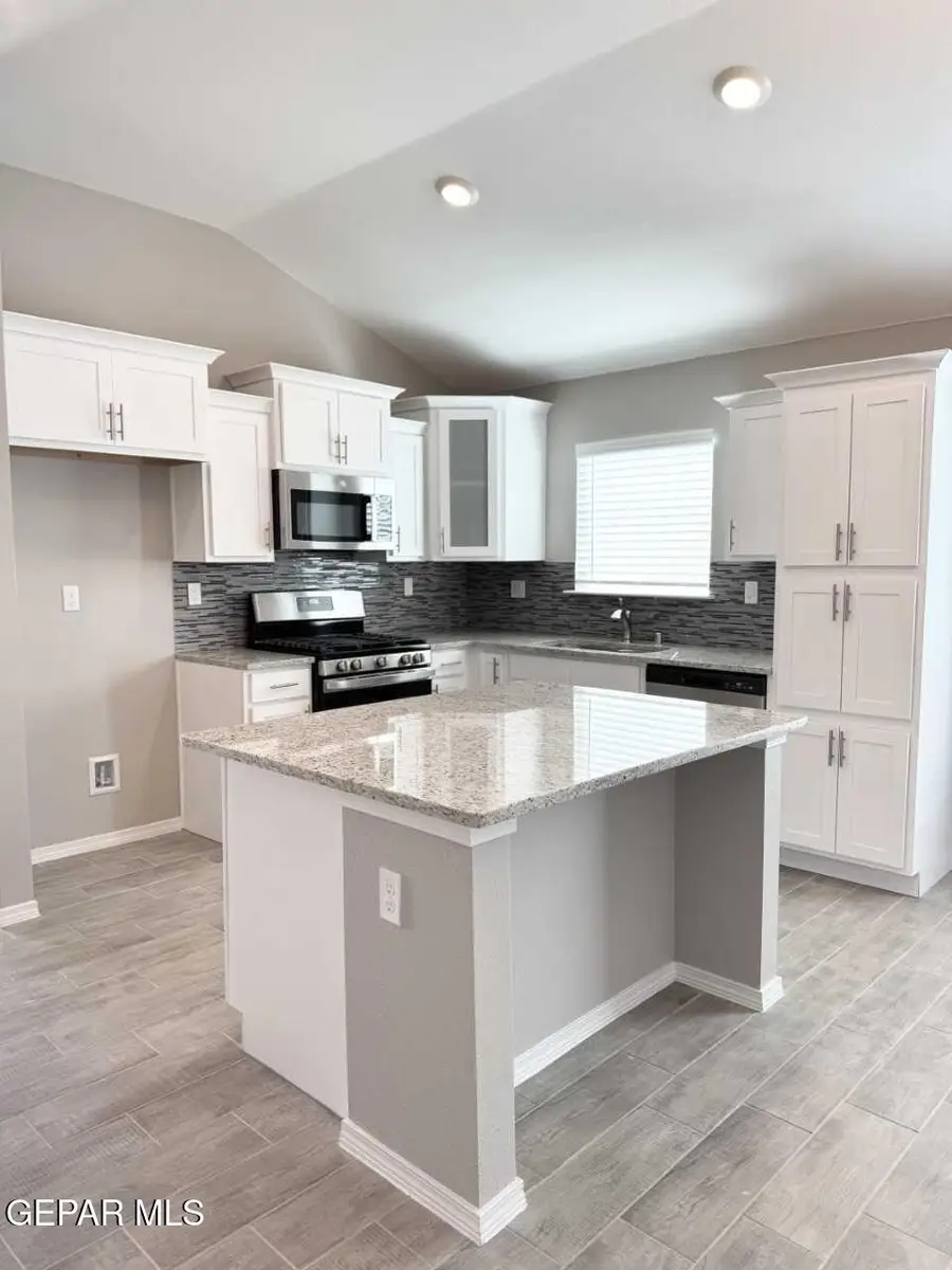 13944 Thunder Sky Avenue, El Paso, TX 79928 - #3