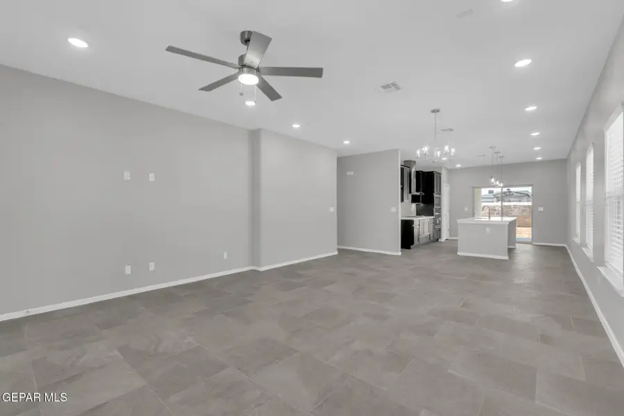 13872 Carolina Ponce Avenue, Horizon City, TX 79928 - #2