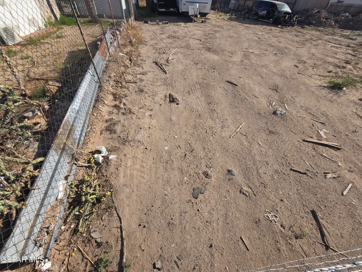 409 E Washington Street, Anthony, TX 79821 - #1