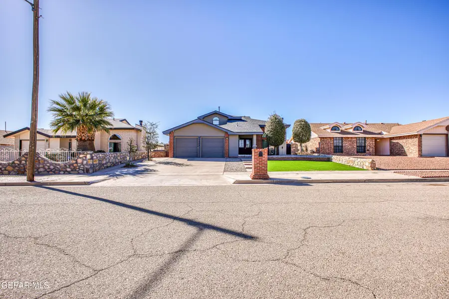 11870 Scott Simpson Drive, El Paso, TX 79936 - #2