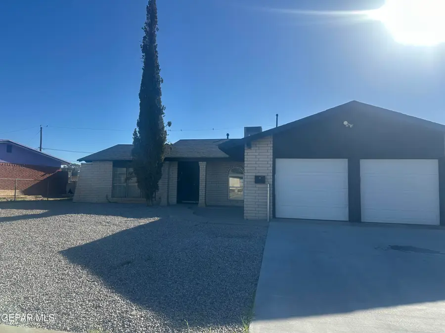 2412 Penwood Drive, El Paso, TX 79935 - #2