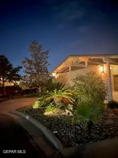 516 N Satellite Drive, El Paso, TX 79912