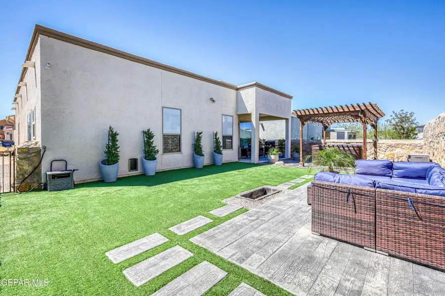 2170 Enchanted Brook Drive, El Paso, TX 79911 - #3
