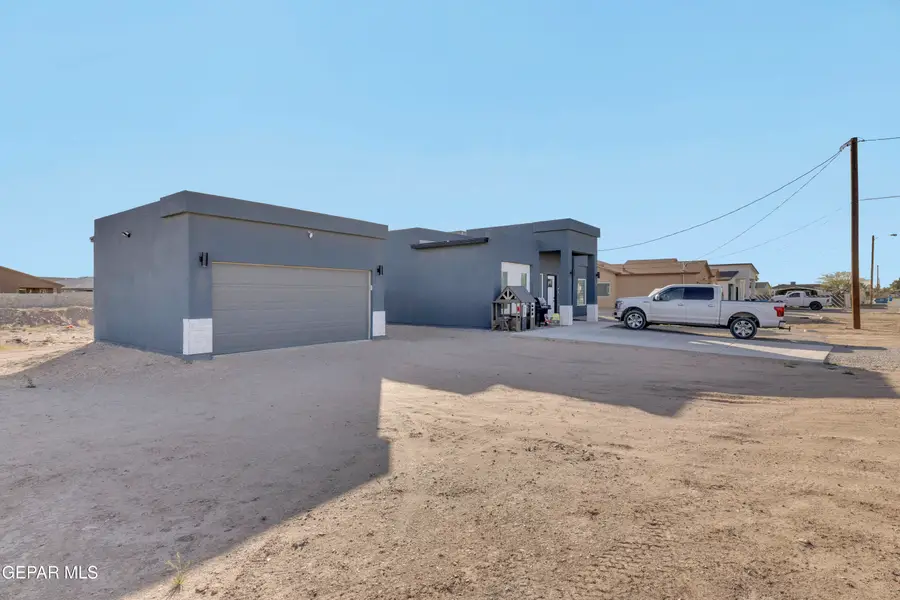 11720 Flor Preciosa, Socorro, TX 79927 - #2