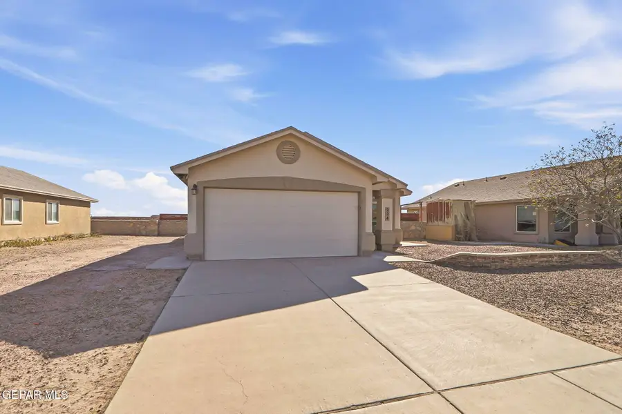 224 Flor Eucharis Drive, Socorro, TX 79927 - #2