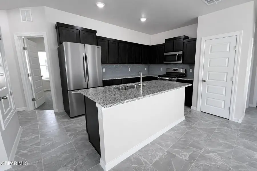 13941 Lorenz Avenue, El Paso, TX 79928 - #2