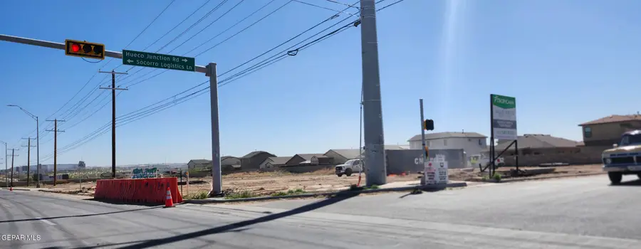 820 Nuevo Hueco Tanks Road, El Paso, TX 79927 - #3