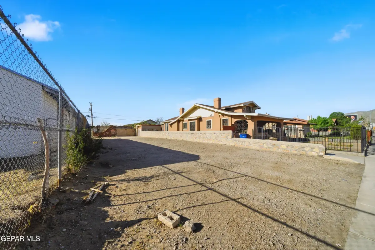 3812 Trowbridge Drive, El Paso, TX 79903 - #1