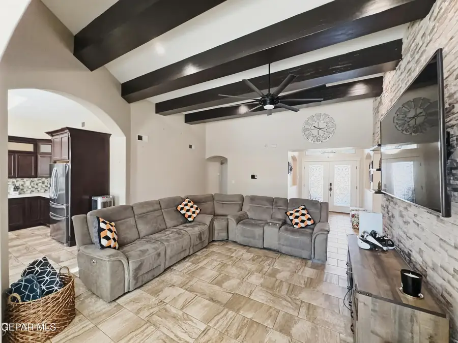 1024 Maximo Street, El Paso, TX 79932 - #2