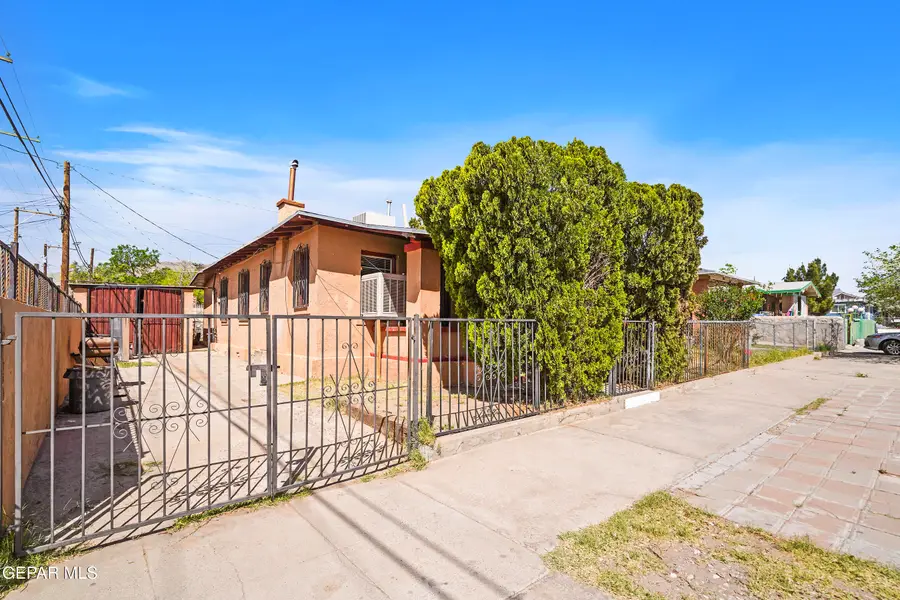 1113 N San Marcial Street, El Paso, TX 79903 - #2