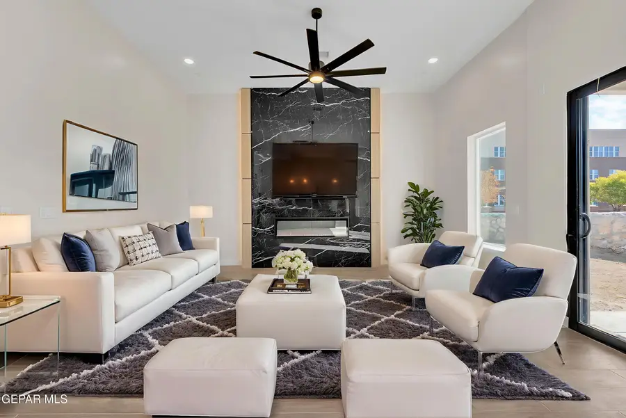 2701 Brady Place, El Paso, TX 79935 - #3