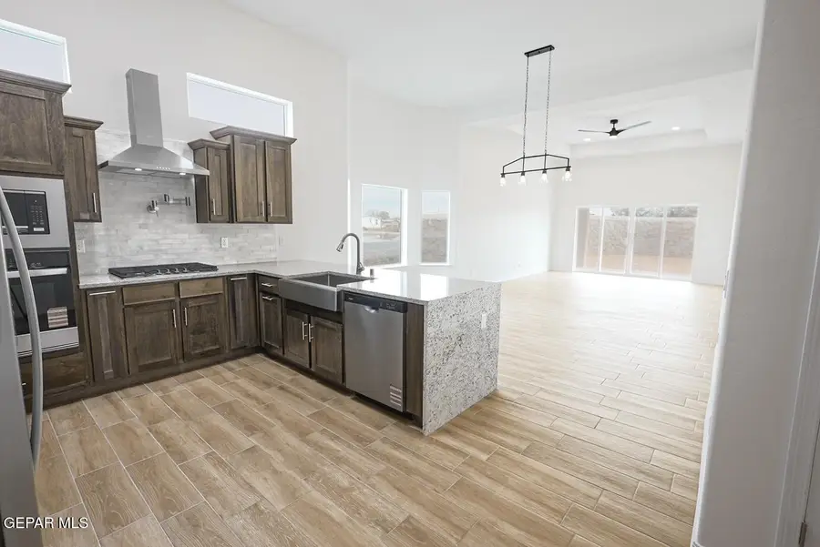 115 Wind Mill Street, Sunland Park, NM 88063 - #2