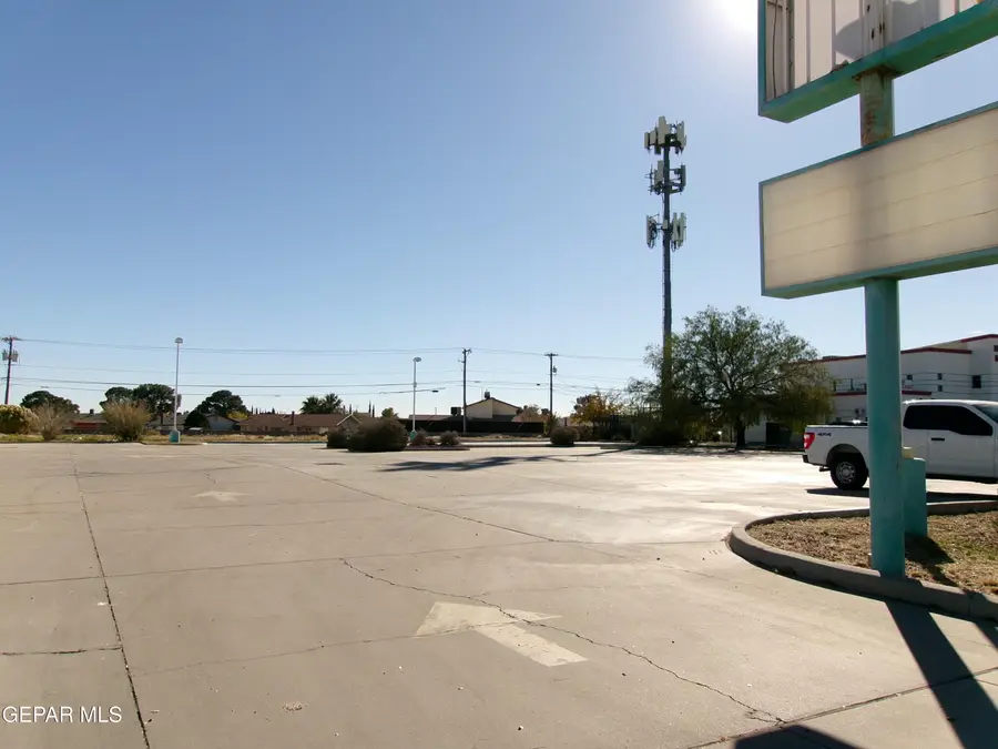 3026 Trawood, El Paso, TX 79936 - #2