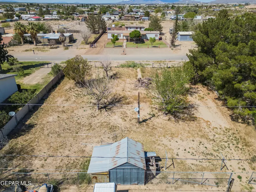 270 Holguin Avenue, Vinton, TX 79821 - #3