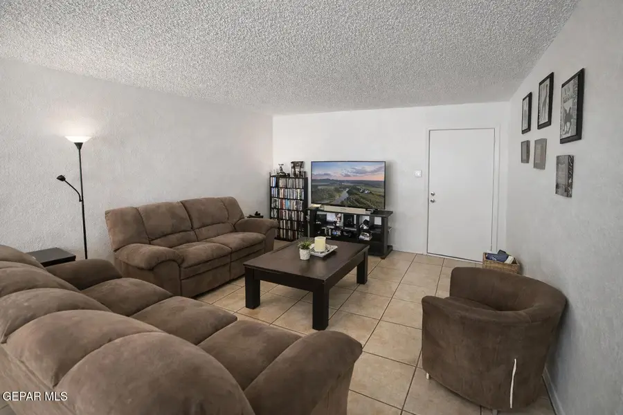 7122 Orizaba Avenue, El Paso, TX 79912 - #3