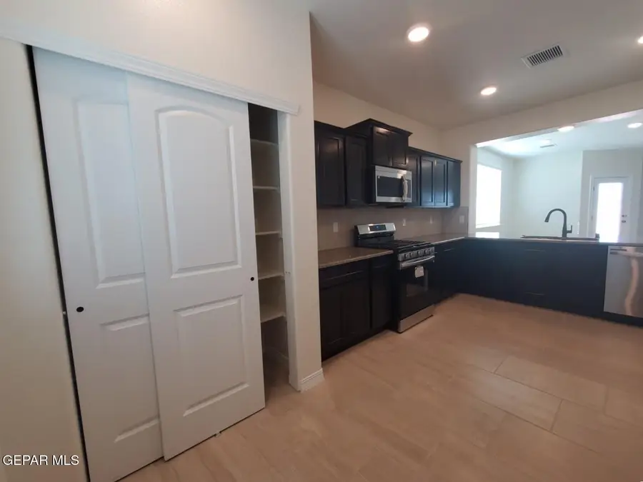 12725 Carefree Avenue, El Paso, TX 79928 - #2