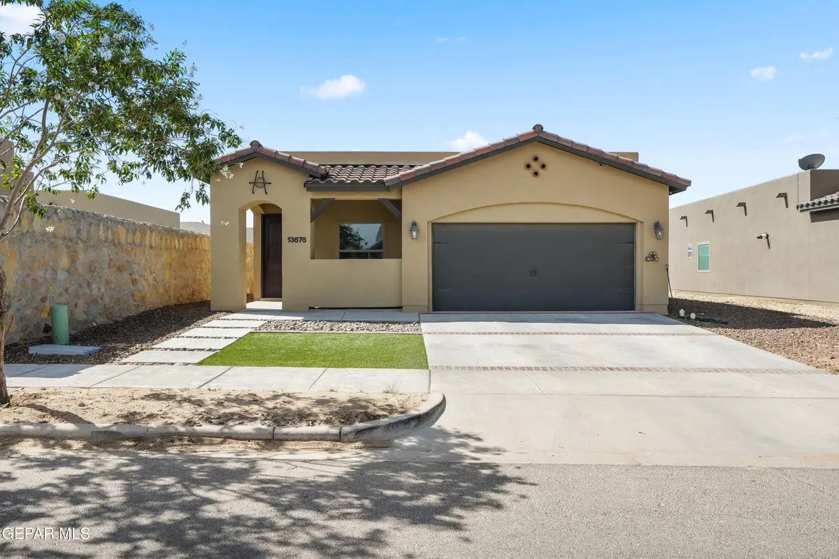 13676 Samlesbury Avenue, Horizon City, TX 79928 - #1