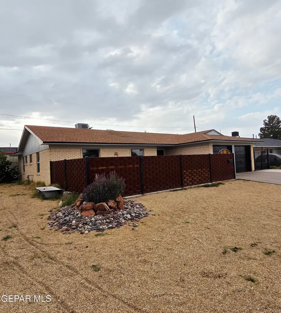 3307 Donegal Road, El Paso, TX 79925 - #2