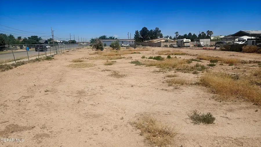 291 Flor Amarilla, Socorro, TX 79927 - #2