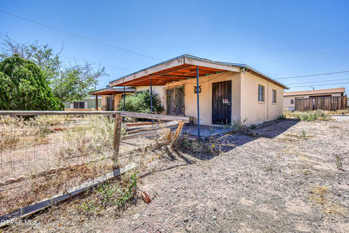 120 Loma Vista Drive, Sunland Park, NM 88063 - #1