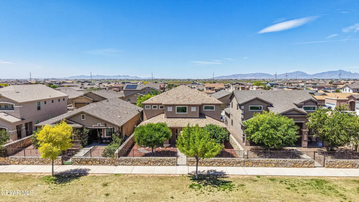 2072 Robert Minnie #A, El Paso, TX 79938 - #1