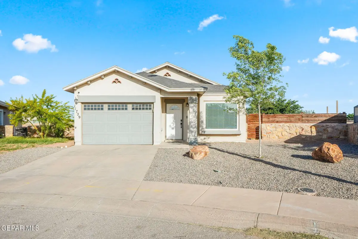 11729 Flor Celosia, Socorro, TX 79927 - #1