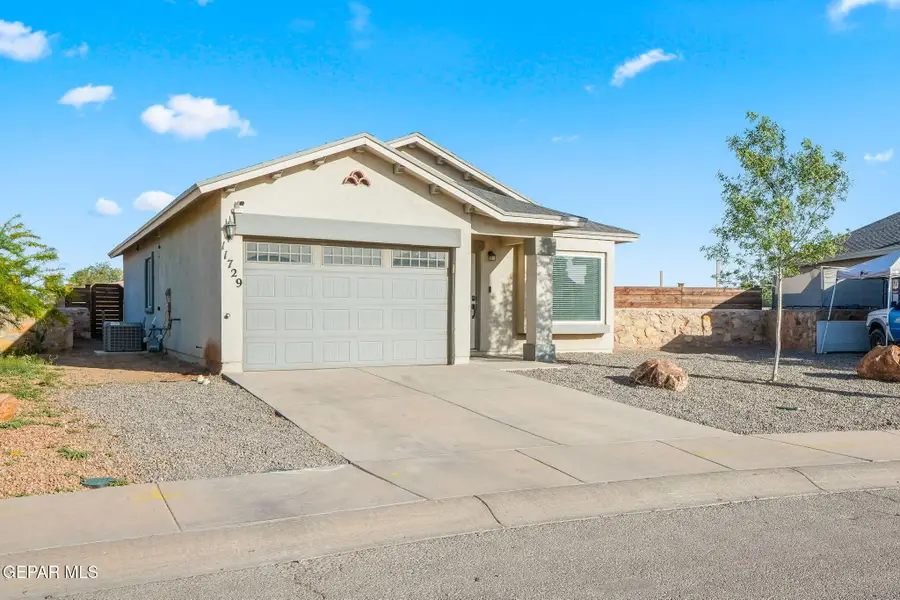 11729 Flor Celosia, Socorro, TX 79927 - #3