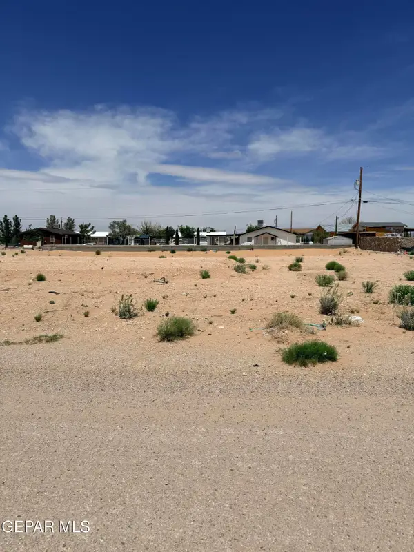 15569 Ury Street, El Paso, TX 79928