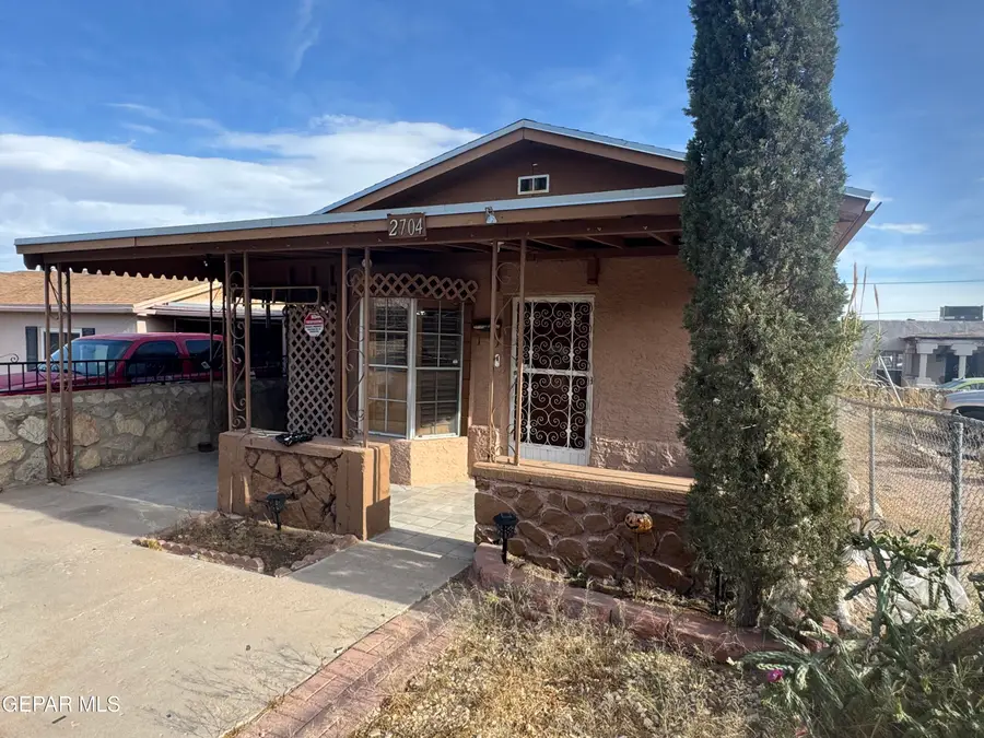 2704 Porter Avenue, El Paso, TX 79930 - #3