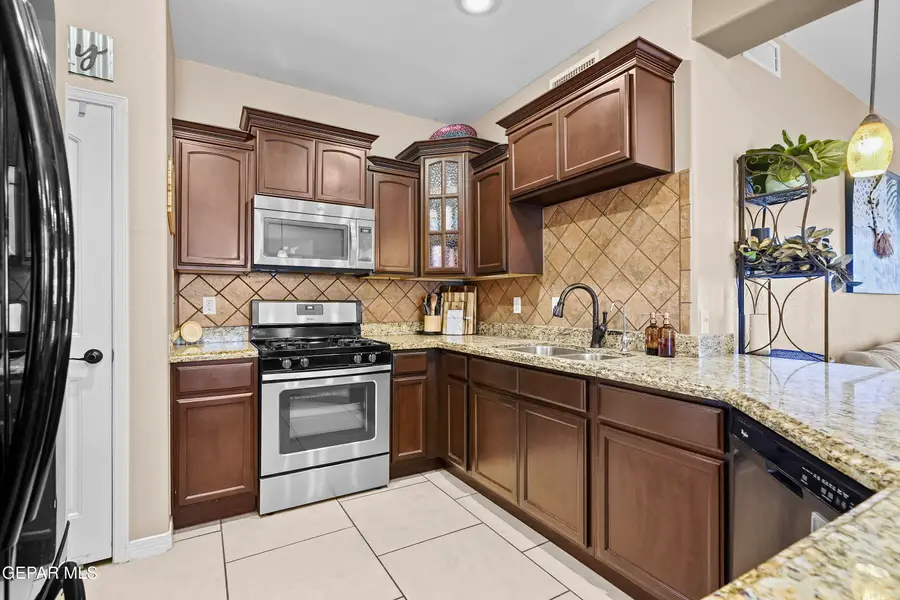 5433 Roberto Avalos Court, El Paso, TX 79934 - #3