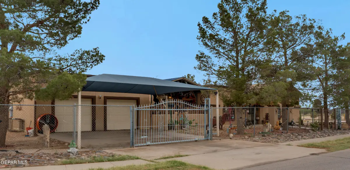 800 Alison Drive, Socorro, TX 79927 - #1