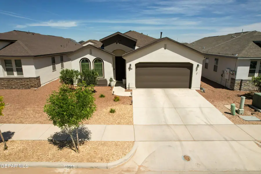 1056 Summer Breeze Place, Horizon City, TX 79928 - #3
