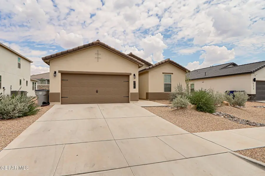 2382 Enchanted Butte Place, El Paso, TX 79911 - #2
