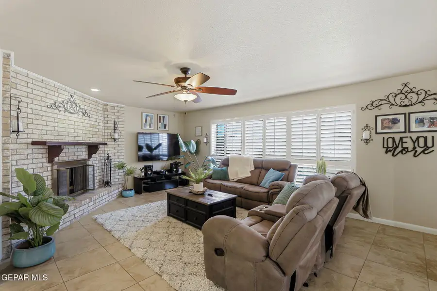 10800 Tony Jacklin Drive, El Paso, TX 79935 - #3