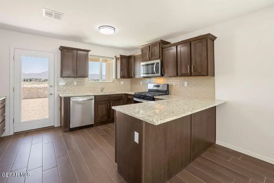 5960 Mohegan Sun Street, El Paso, TX 79932 - #2