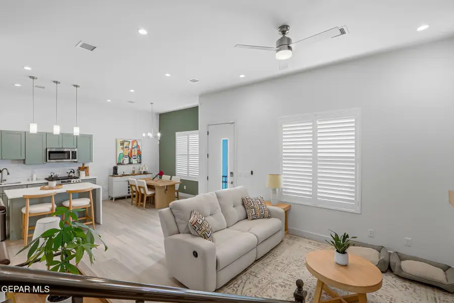 201 Desert Pass Street #8, El Paso, TX 79912 - #3