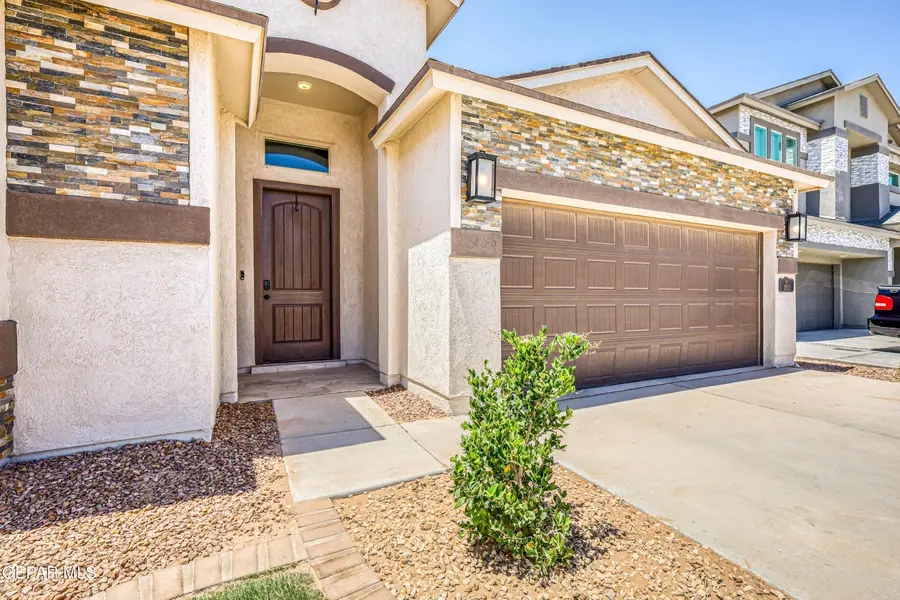 1811 Ritzy Lou Place, El Paso, TX 79928 - #3