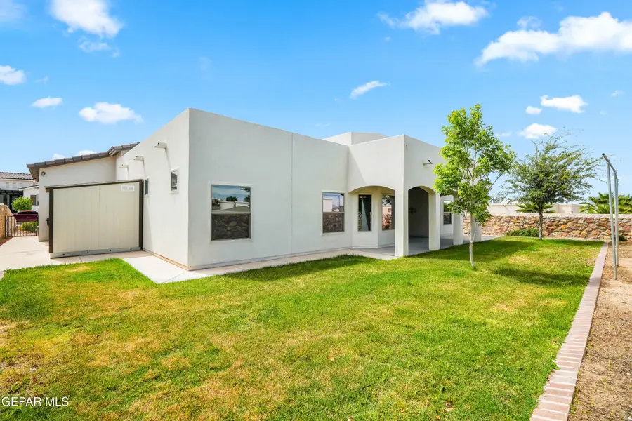 12305 Freshwater Drive, Horizon City, TX 79928 - #2