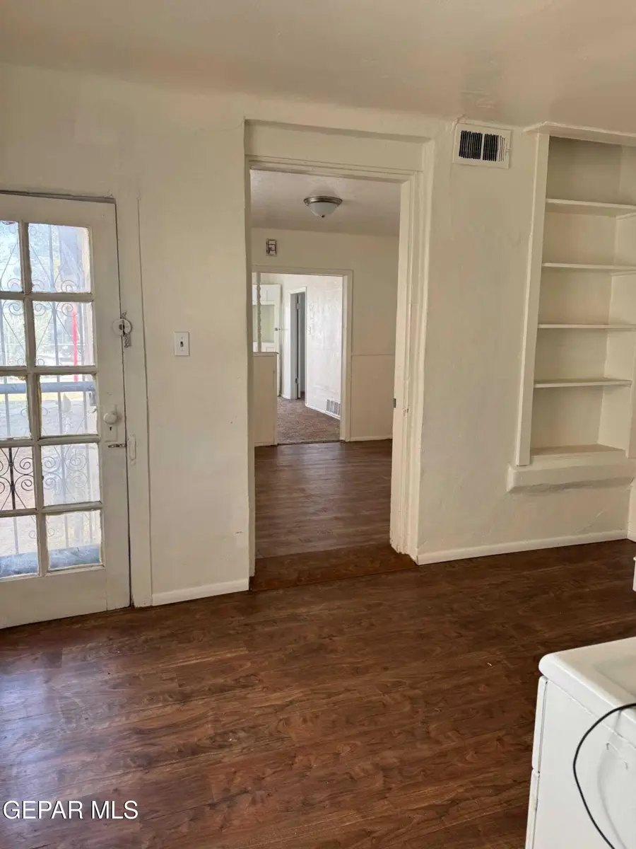415 S Ochoa, El Paso, TX 79901 - #2
