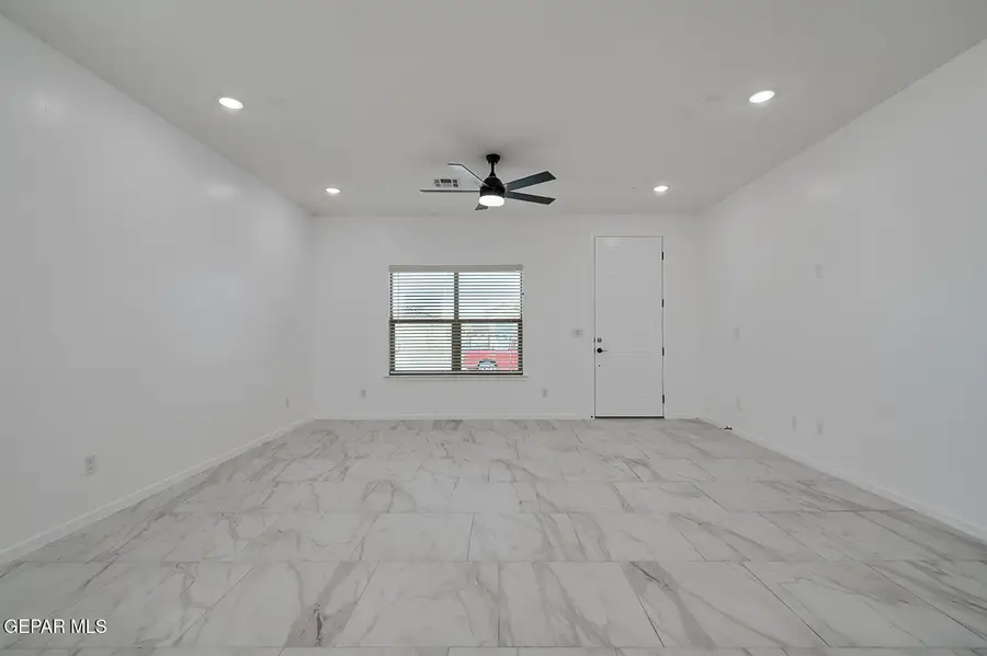13889 Carolina Ponce Avenue, Horizon City, TX 79928 - #3