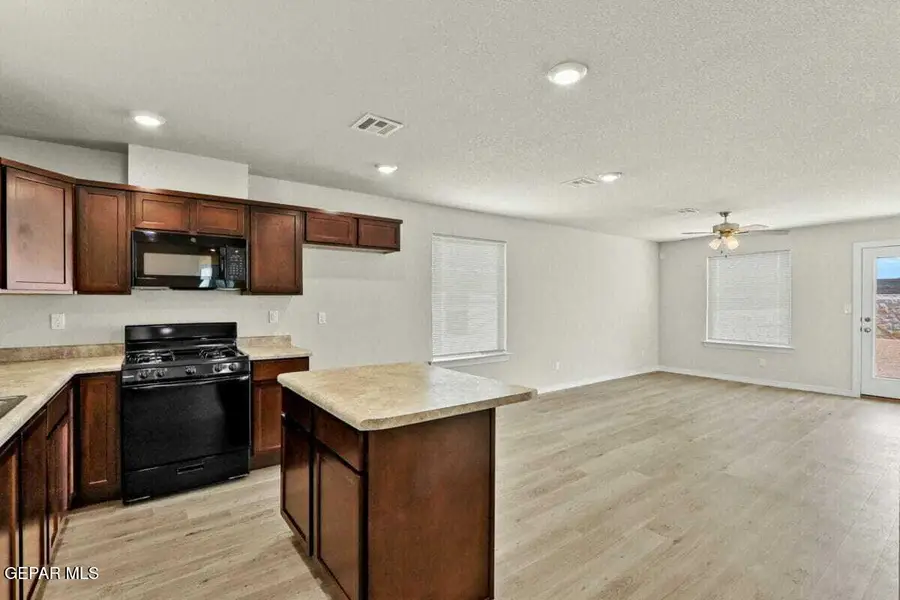 14257 Star Cactus Avenue, Horizon City, TX 79928 - #3