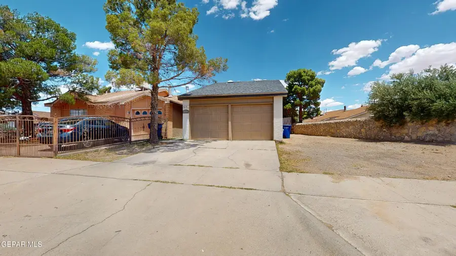 11313 Lake Nemi Drive #B, El Paso, TX 79936 - #2