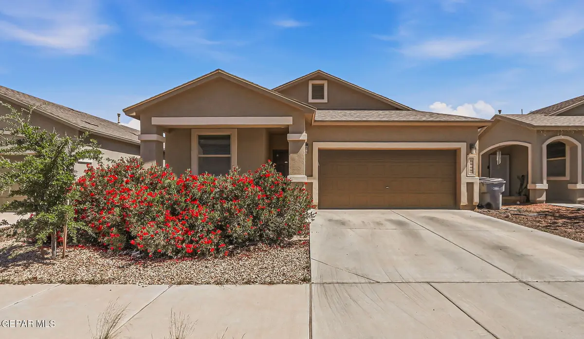 14449 Fernando Zubia, El Paso, TX 79938 - #1