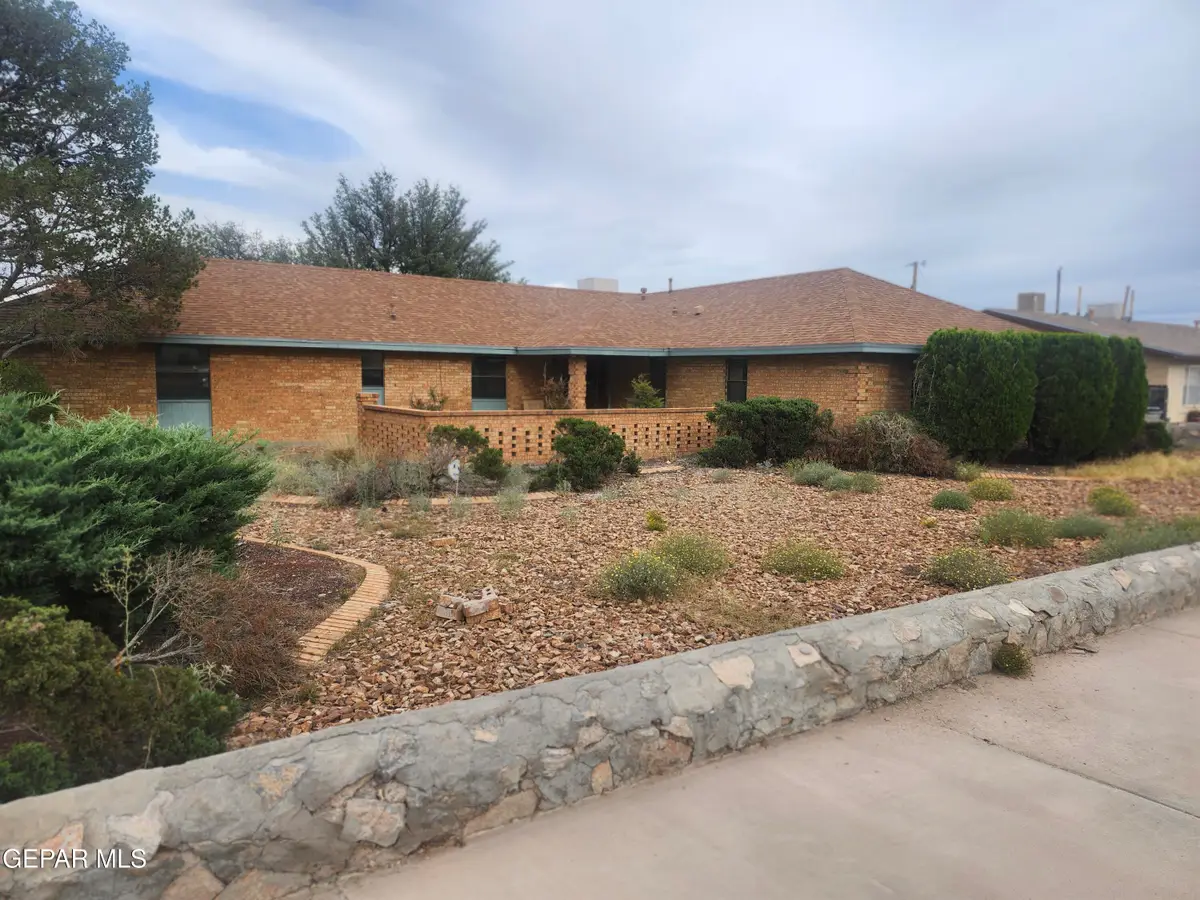 8600 Leo Street, El Paso, TX 79904 - #1