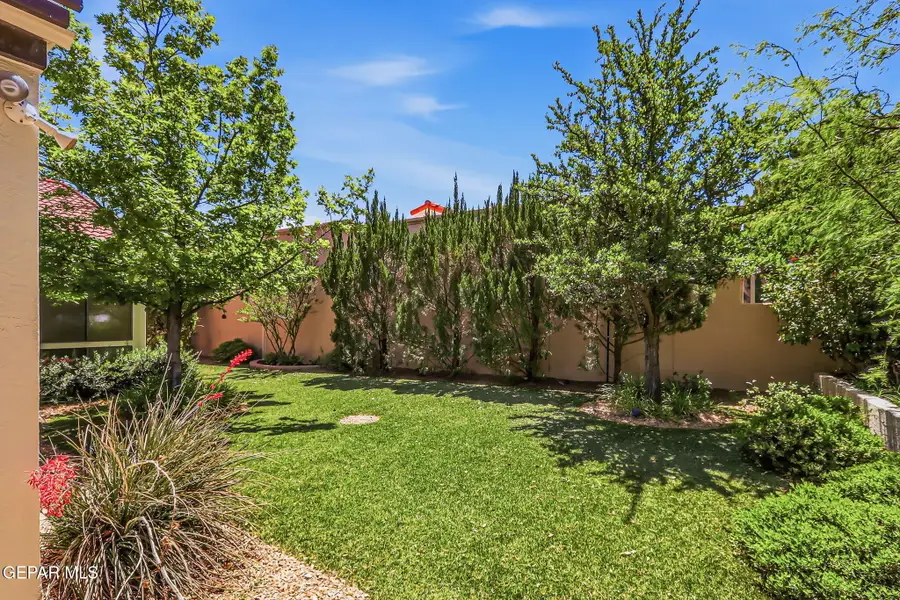 1057 Los Jardines Circle, El Paso, TX 79912 - #3
