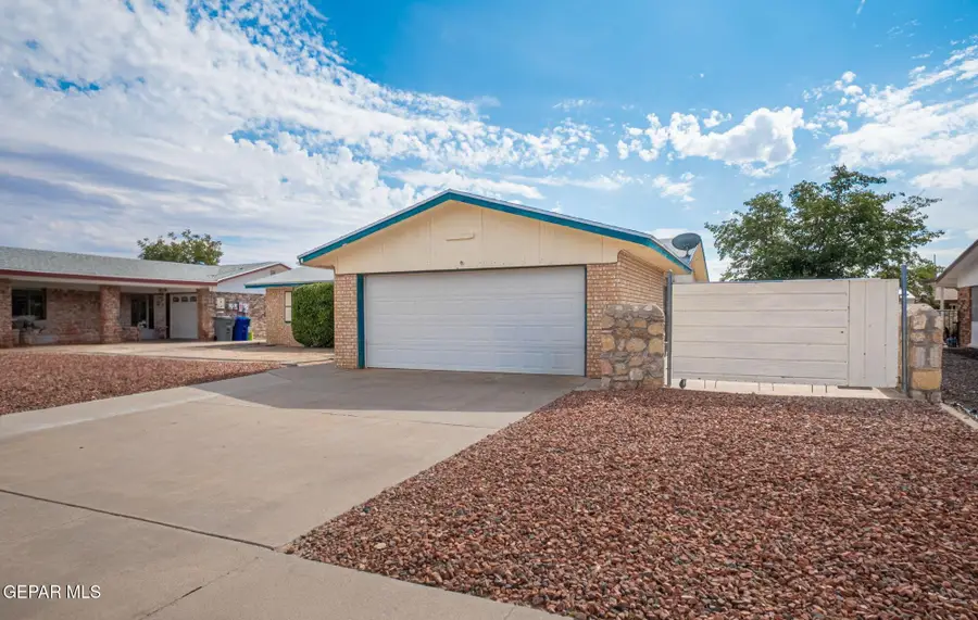 10712 Gay Brewer Drive, El Paso, TX 79935 - #2