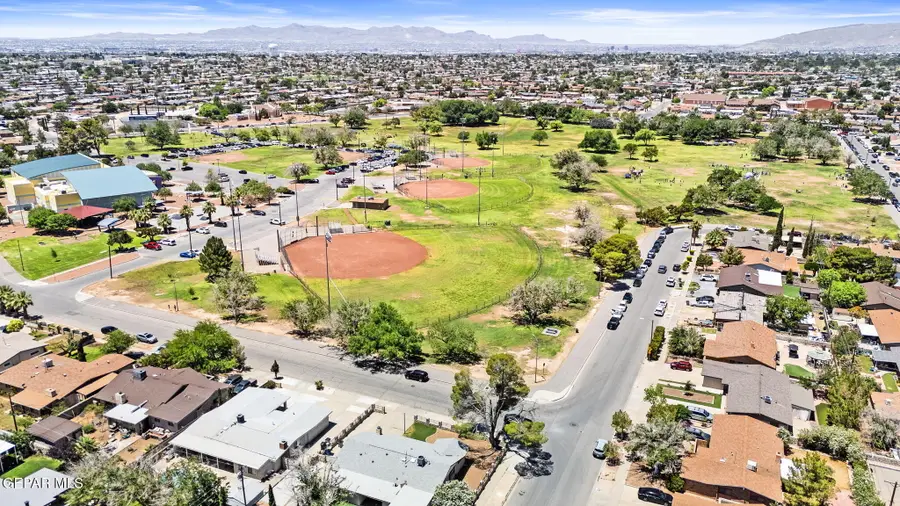10245 Blackwood Avenue, El Paso, TX 79925 - #3
