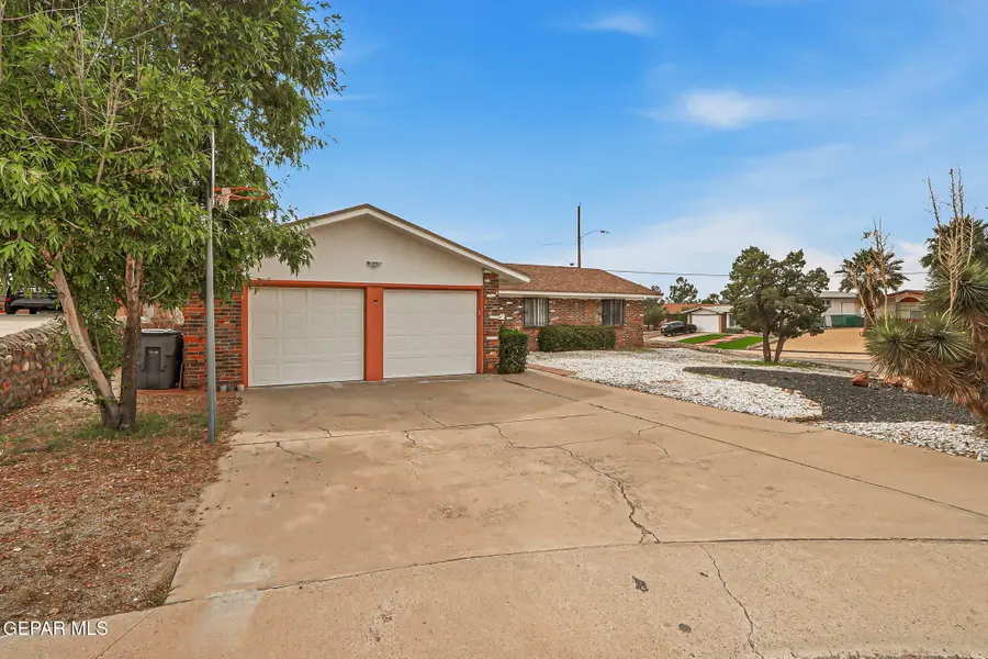 204 Rio Tinto Drive, El Paso, TX 79912 - #3